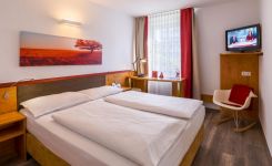 Approx. 18m², for double occupancy