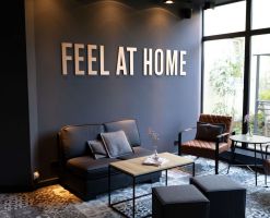 Lounge-02.jpg