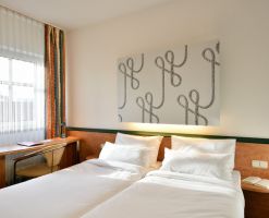 Economy-Doppelzimmer-2.jpg