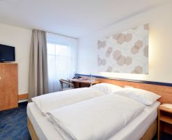 Standard Zimmer.jpg